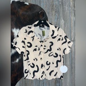Milk & Honey button down crop shirt size XS new w tags